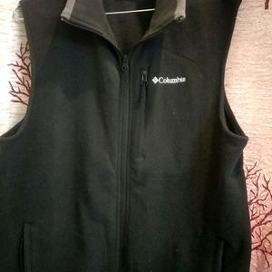 Sleevless jacket( Original Columbia)